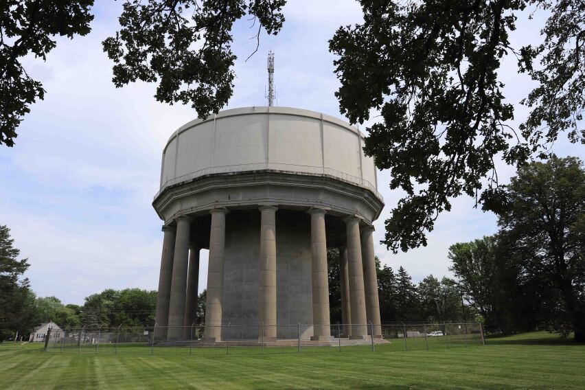 R.E ARCH & Works Constructions Construction