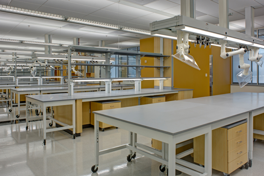 ©  R.E ARCH & Works Constructions Construction Company