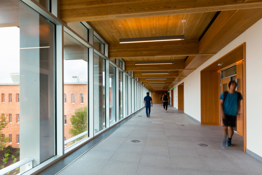 ©  R.E ARCH & Works Constructions Construction Company