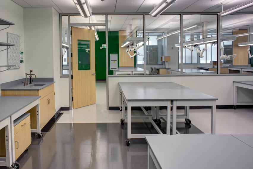 ©  R.E ARCH & Works Constructions Construction Company